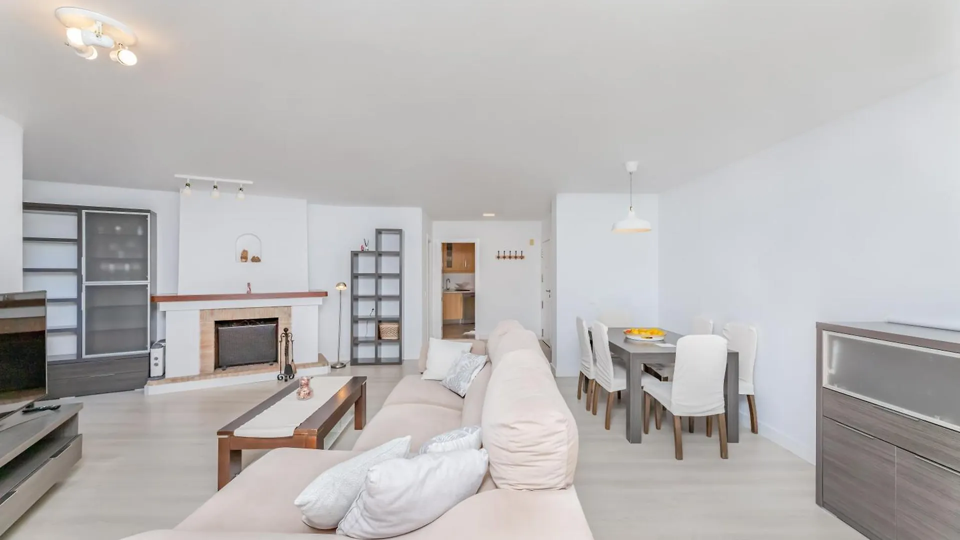 Barquilla Apartment - Kura Homes Marbella